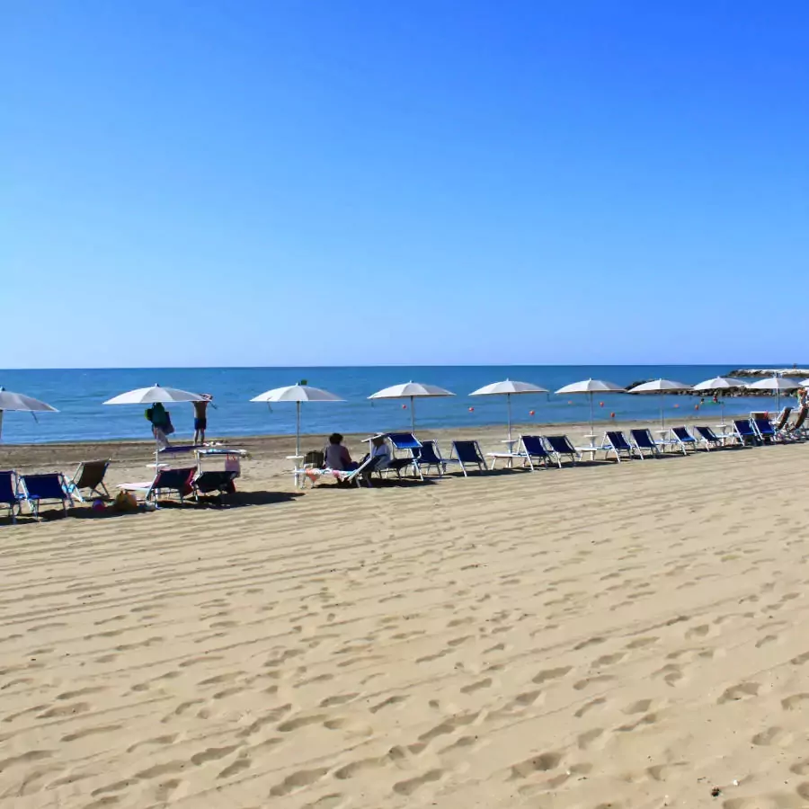 villaggio-san-francesco-spiaggia-1 Spiaggia attrezzata del Centro Vacanze Villaggio San Francesco a Caorle