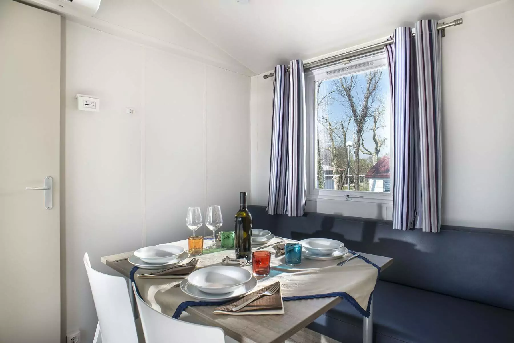 Mobilehome_Superior_Beach_pranzo_con_vista_Villaggio_San_Francesco