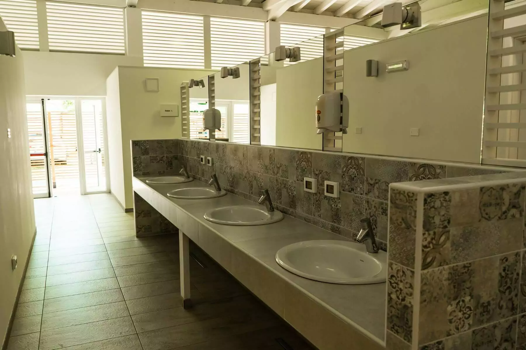 interno bagno delle piazzole