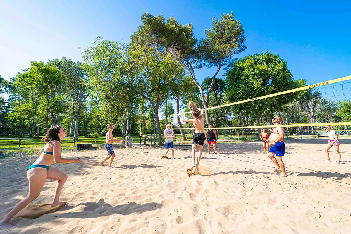 beach volley al centro vacanze e villaggio san francesco