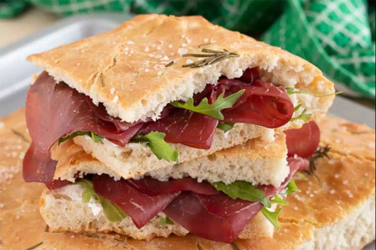 focaccia_al_volo focaccia del nostro locale al volo al centro vacanze villaggio san francesco a caorle