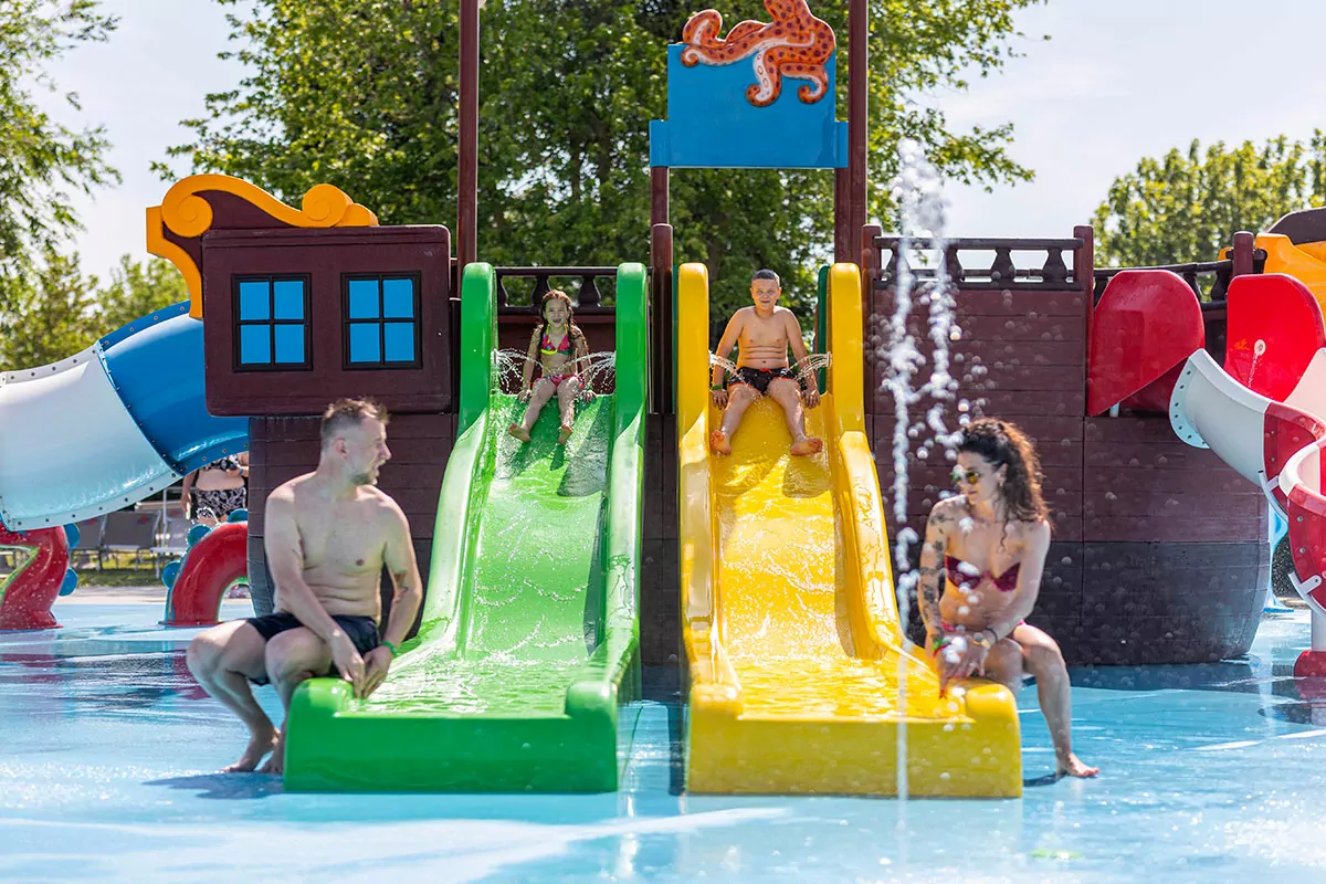 scivoli d'acqua per bambini al camping San Francesco