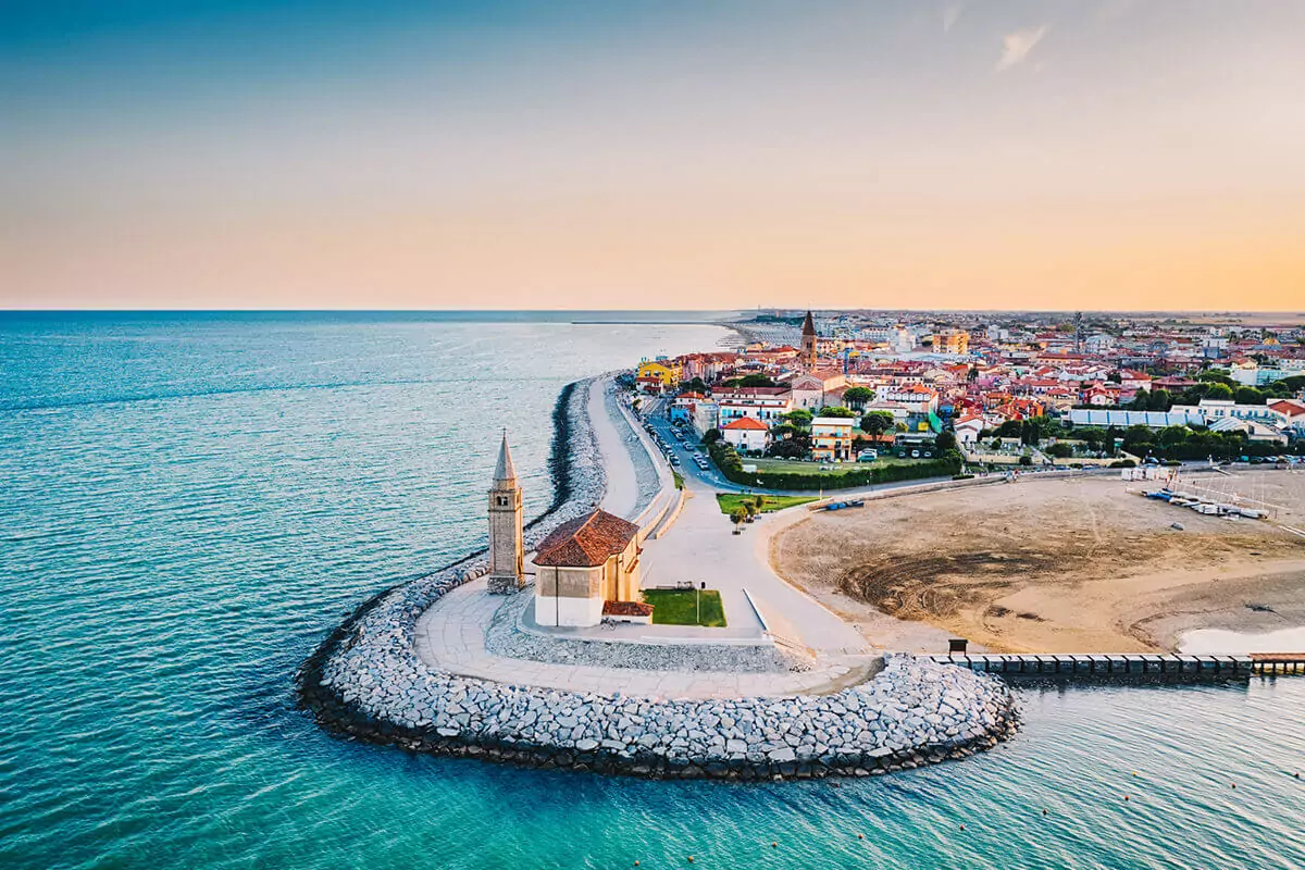 Città di Caorle vista dall'alto