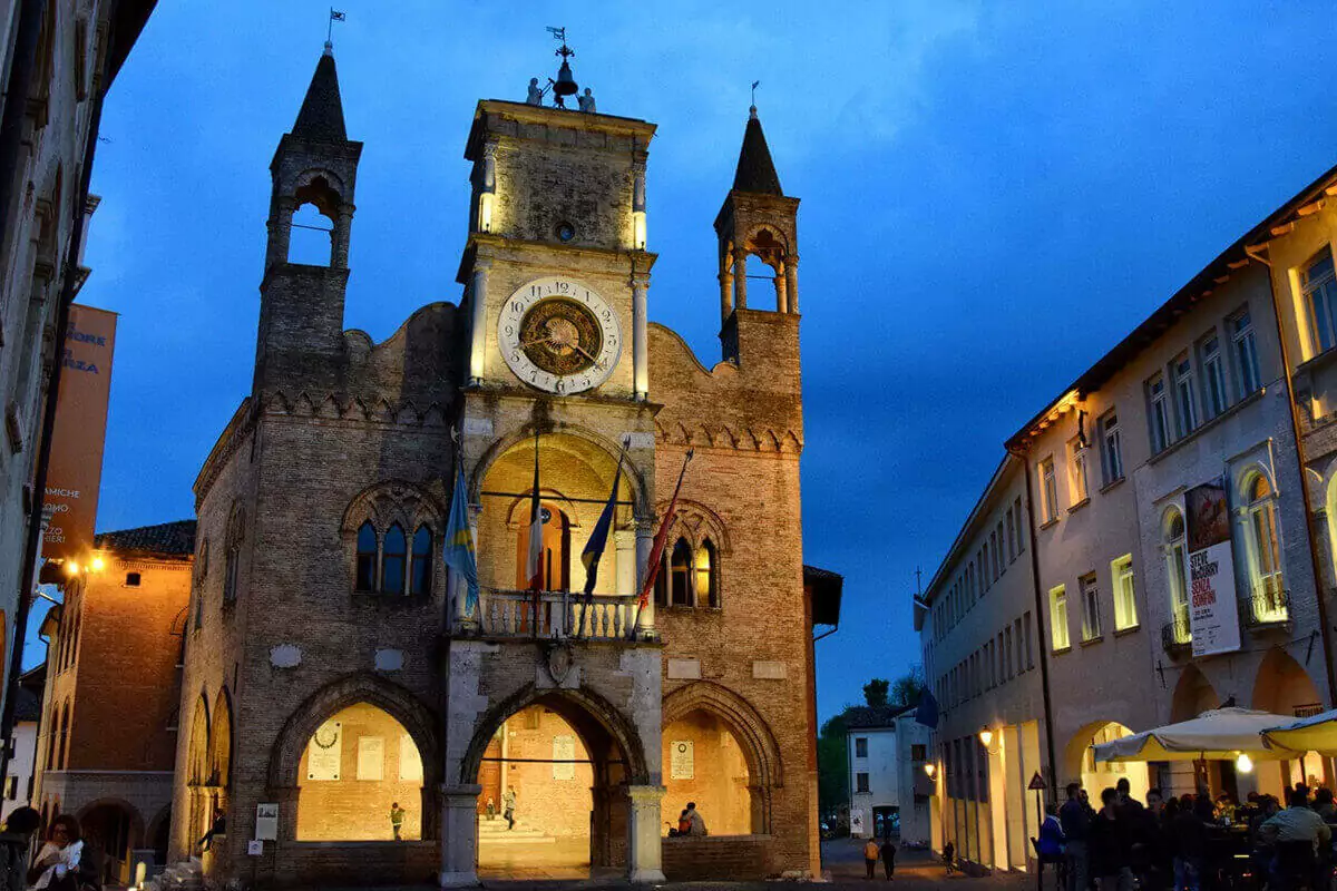 Palazzo comunale di pordenone